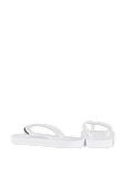 תמונת פנים של Flip Flops in White