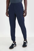 Surge Jogger תמונת דוגמן קידמית של Surge Jogger