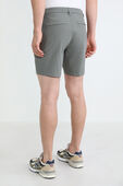 תמונת דוגמן אחורית של Commission Short Classic 7