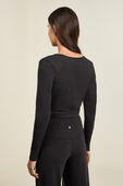 תמונת דוגמן אחורית של Nulu Long-Sleeve Cropped Wrap