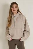 תמונת דוגמן קידמית של Scuba Oversized Half-Zip Hoodie