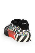 תמונה אחורית של Checked Vulcanized Sneakers in Black