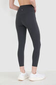 תמונת דוגמן אחורית של Align High-Rise Crop 23" *Pockets