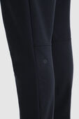 תמונת תקריב דוגמן של City Sweat Jogger