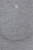 תמונת תקריב דוגמן של Swiftly Tech Cropped Short-Sleeve Shirt 2.0