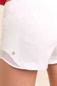 תמונת תקריב דוגמן של Hotty Hot Short HR 2.5 *LINED