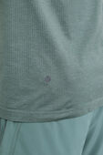 תמונת תקריב דוגמן של Metal Vent Tech Short Sleeve