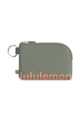 תמונה קידמית של Clippable Card Pouch