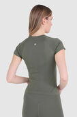 תמונת דוגמן אחורית של Swiftly Tech Short Sleeve Shirt 2.0 Race