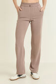 Softstreme™ High-Rise Pant Regular תמונת דוגמן קידמית של Softstreme™ High-Rise Pant Regular