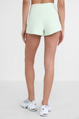 תמונת דוגמן אחורית של Ribbed Softstreme High-Rise Short 3