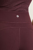 תמונת תקריב דוגמן של Groove Super-High-Rise Nulu™ Flared Pant *Regular