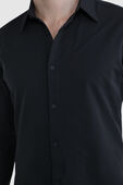 תמונת תקריב דוגמן של New Venture Slim-Fit Long-Sleeve Shirt