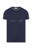 תמונה קידמית של חולצת טי עם הדפס 