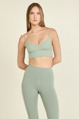 Align™ Sweetheart Bra A/B תמונת דוגמן קידמית של Align™ Sweetheart Bra A/B