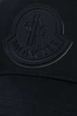 תמונת תקריב של Classic Logo Baseball Cap in Black