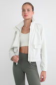 תמונת דוגמן קידמית של Always Effortless Jacket