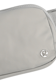 תמונת תקריב של Everywhere Belt Bag