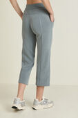 תמונת דוגמן אחורית של Softstreme HR Straight Leg Crop