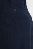 תמונת תקריב דוגמן של City Sleek 6 PKT Wide-Leg Utilitech