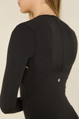 תמונת תקריב דוגמן של Long-Sleeve Crewneck Shrug