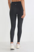 תמונת דוגמן אחורית של Align™ High-Rise Pant *Pockets 25
