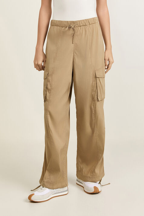 Lightweight Adjustable Mid-Rise Cargo Pant