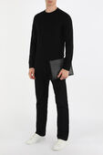 תמונת דוגמן קידמית של Zippered Tablet Holder in Black Leather