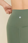 תמונת תקריב דוגמן של Align™ HR Short 4