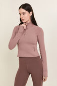תמונת דוגמן קידמית של It`s Rulu Run Cropped Half Zip