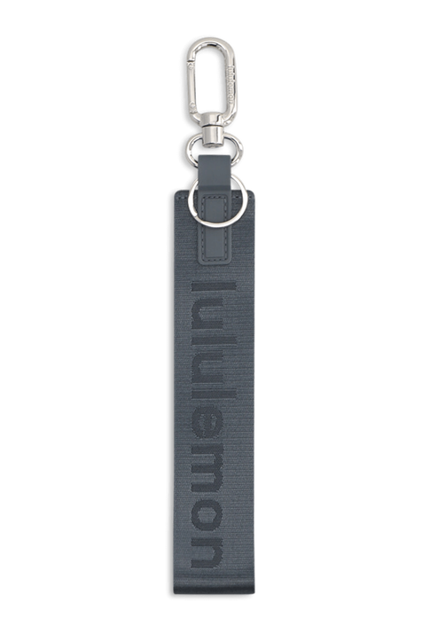 NEVER LOST KEYCHAIN LULULEMON