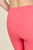 תמונת תקריב דוגמן של Align™ Hr Crop 23