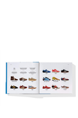 תמונת תקריב של The Adidas Archive