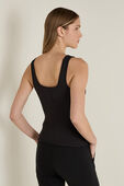 תמונת דוגמן אחורית של Hold Tight Square-Neck Tank Top