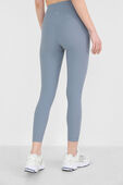 תמונת דוגמן אחורית של Align™ Ribbed High-Rise 25
