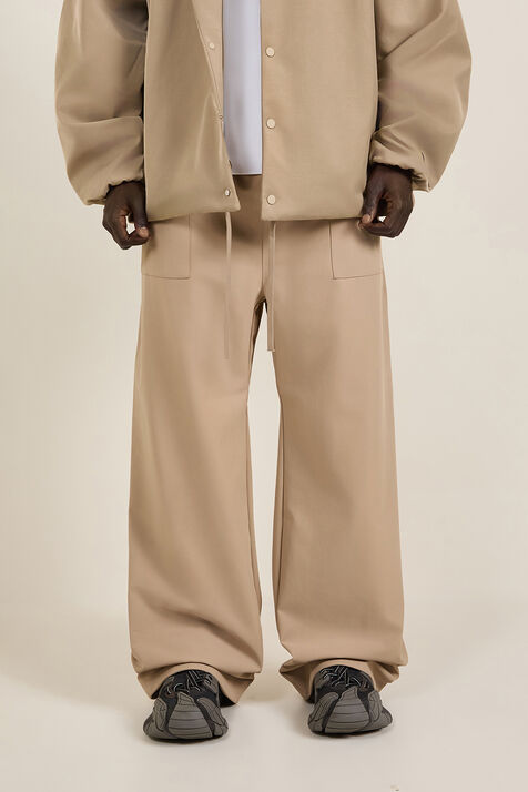 מכנסי ג'וג רחבים FEAR OF GOD ESSENTIALS
