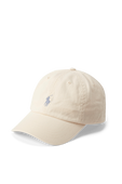 תמונה קידמית של כובע מצחייה