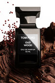 תמונת אווירה של Oud Wood Eau de Parfum 100 ML