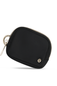 תמונת תקריב של Everywhere Belt Bag Nano