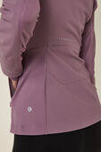 תמונת תקריב דוגמן של Cross Chill Jacket