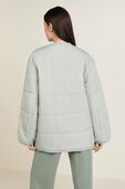 תמונת דוגמן אחורית של Insulated Liner Coat