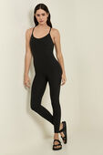 Align™ Strappy Ribbed Bodysuit 25 תמונת דוגמן קידמית של Align™ Strappy Ribbed Bodysuit 25