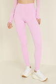תמונת דוגמן קידמית של Align HR Pant 28