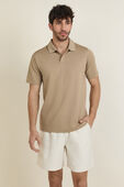 Classic-Fit Pique Short-Sleeve Polo Shirt תמונת דוגמן קידמית של Classic-Fit Pique Short-Sleeve Polo Shirt