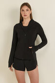 Mist Over Windbreaker תמונת דוגמן קידמית של Mist Over Windbreaker