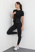תמונת דוגמן קידמית של Easy Access Crossbody Bag 1.5L
