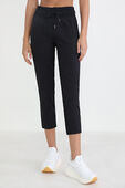 Dance Studio Mid-Rise Cropped Pant תמונת דוגמן קידמית של Dance Studio Mid-Rise Cropped Pant