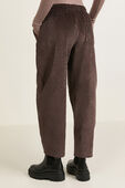 תמונת דוגמן אחורית של Corduroy Relaxed Mid-Rise Pull-On Pant