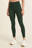 Wunder Train Ribbed HR Crop 23 תמונת דוגמן קידמית של Wunder Train Ribbed HR Crop 23