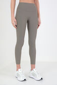 Align™ Ribbed High-Rise Crop 23 תמונת דוגמן קידמית של Align™ Ribbed High-Rise Crop 23